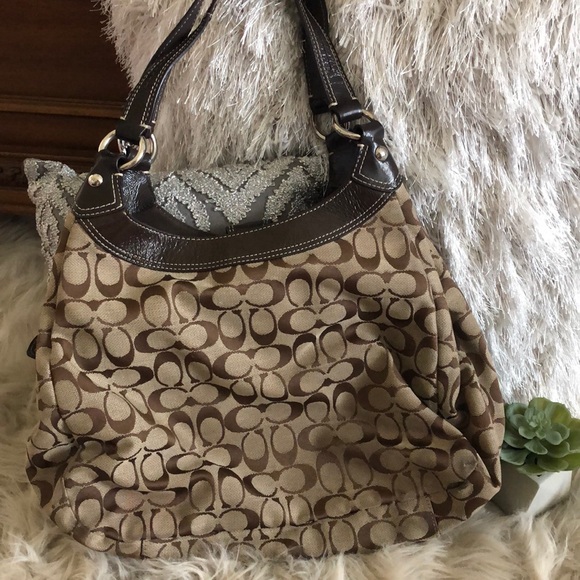 🌿Coach Purse🌿 - Picture 3 of 5